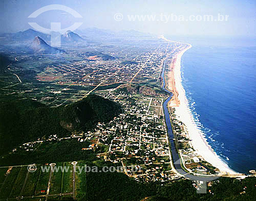  Aerial view of Itaipuaçu Beach, one of many beaches along the coastal section of  the city of Niteroi - Rio de Janeiro state - Brazil 