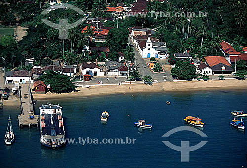  Aerial view of Vila do Abraão (Abraham Village) on Ilha Grande (Big Island) - APA dos Tamoios (Tamoios Ecological Reserve) - Costa Verde (Green Coast) - Angra dos Reis city - Rio de Janeiro state - Brazil 