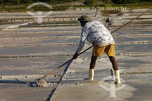  Man working in salt production - Cabo Frio city -  Lakes Region - Rio de Janeiro state north coast - Brazil - February 2005 