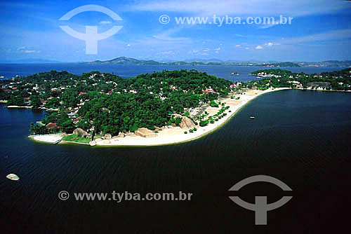  Aerial view of Ilha Paqueta (Paqueta Island), in Guanabara Bay - Rio de Janeiro state - Brazil 