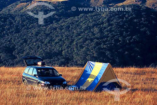  Car and camping tent - Altitude fields - Boa Vista mountain range - Rancho Queimado - Santa Catarina state - Brazil - May 2005 