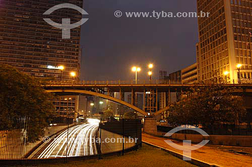  Santa Efigenia Viaduct at night - Sao Paulo city - Sao Paulo state - Brazil - November 2006 