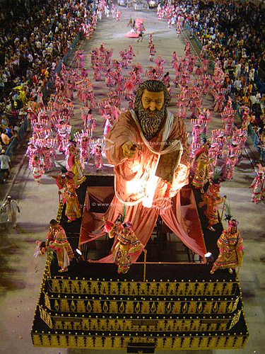  Allegorical float in the parade of the Mangueira Samba School during Carnival 2003 at Marques de Sapucai - Sambódromo - Rio de Janeiro city - Rio de Janeiro state - Brazil 