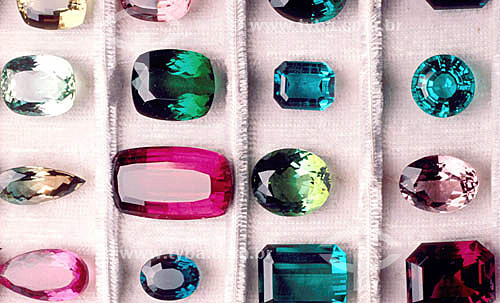  Precious gemstone 