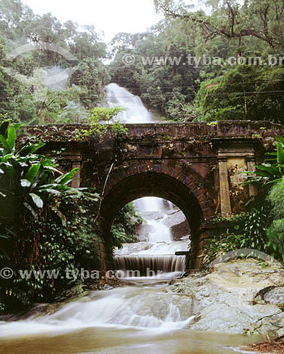  Bridge with waterfall in background at the National Park of Floresta da Tijuca (Tijuca Forest)* - Rio de Janeiro city - Rio de Janeiro state - Brazil  * It is a National Historic Site since 27-04-1967. 
