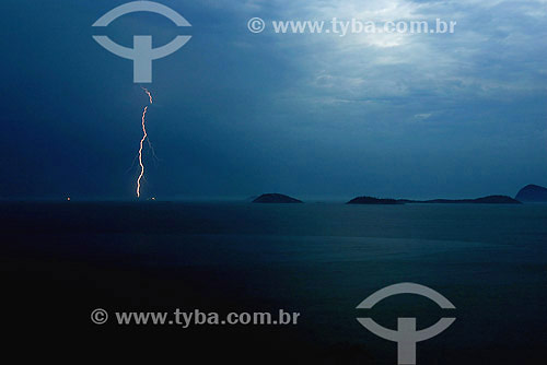  Rain with lightning rays next to Cagarras islands  - Rio de Janeiro city - Rio de Janeiro state (RJ) - Brazil