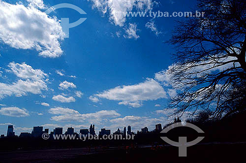  Central Park Silhouette with building in the background - New York city - NY - USA 