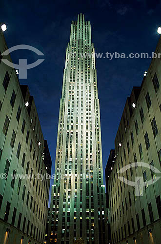  Rockfeller Center iluminated - New York city - NY - USA - 2000 