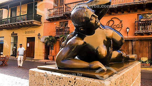  Botero sculpture 