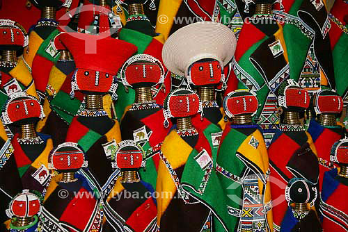  Souvenir representing the Giraffa Women of Africa - South Africa - August 2006 
