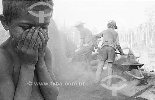  Children working at a charcoal factory - Rural workers 