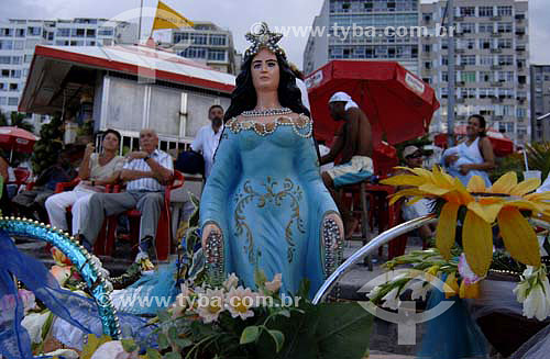  Orixas - Iemanjá cult - Umbanda and Candomble - African Brazilian religion - New Year`s Eve - Copacabana - Rio de Janeiro city - Rio de Janeiro state - Brazil  - 2005 