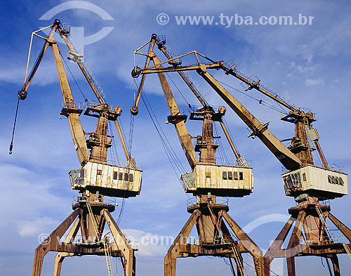  Cranes at Rio de Janeiro city seaport - Rio de Janeiro state - Brazil 