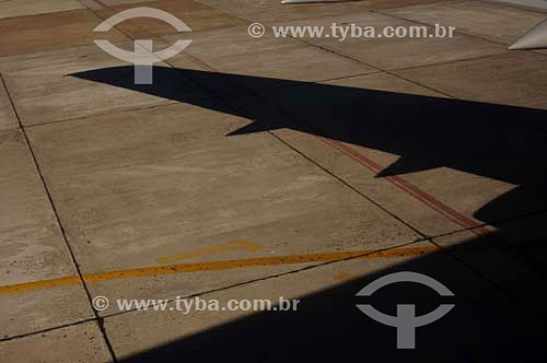  Airplane wing shadow at track - Alagoas state - Brazil - March 2006 