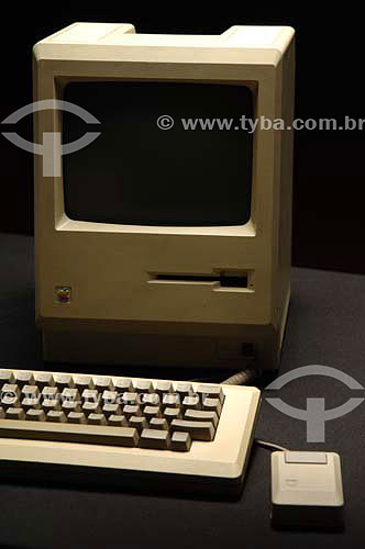  Macintosh 128k with mouse - Year 1985 - Computer Museum - Sao Paulo city - Sao Paulo state - Brazil 