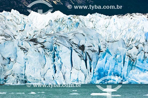  Subject: Iceberg in Viedma Place: Lake Los Glaciares National Park - Patagonia Country: Argentina Date: 22/01/2007 