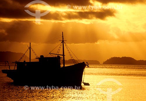  Subject: Silhouette of fishing boat Place: Angra dos Reis town - Rio de Janeiro state Date: 
