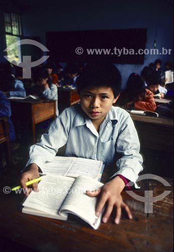  Subject: Boy studying Place: Yangshuo - China 