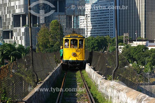  Subject: Tram on Lapa Arches Place: Rio de Janeiro city - Rio de Janeiro state Date: 17/11/2006 