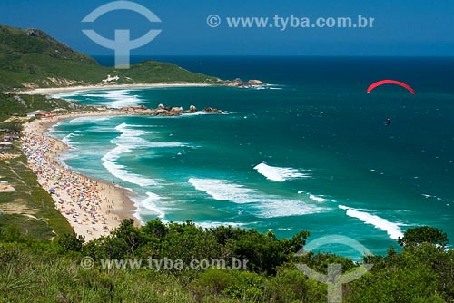  Subject: General view of Mole beach Place: Florianopolis city - Santa Catarina state Date: 04/2008  