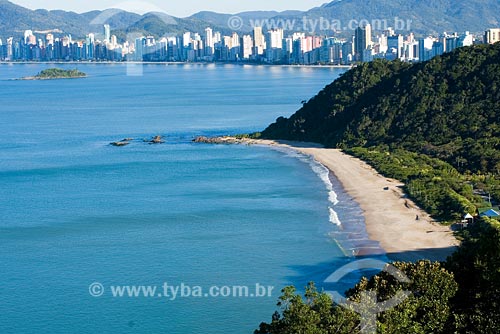  Subject: Buraco beach seen from Careca hill / Place: Blaneario Camboriu city - Santa Catarina state / Date: 06/2008 