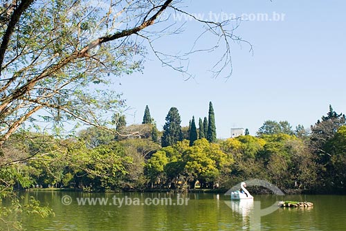 Subject: Pedalo boats at Farroupilha park  / Place: Porto Alegre city - Rio Grande do Sul state / Date: 07/2008 