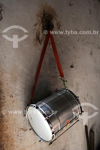  Subject: Drum instrument hanging on wall / Place: Açailandia town - Maranhao state / Date: 08/2008 