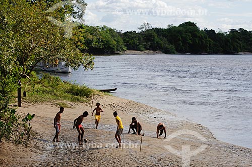  Subject: Soccer at the shore of Mearim river / Place: Arari region - Maranhao state / Date: 08/2008 