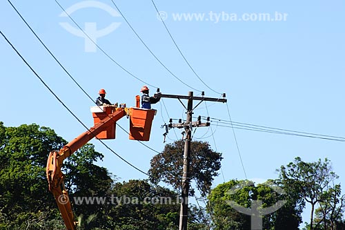  Subject: Electric wires maintainance / Place: Maraba town - Para state / Date: 08/2008 