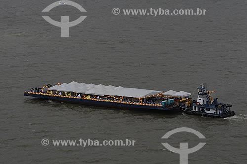  Subject: Fluvial transportation with tug - Guajara River  / Place: Belem City - Para State - Brazil / Date: 10/11/2008 