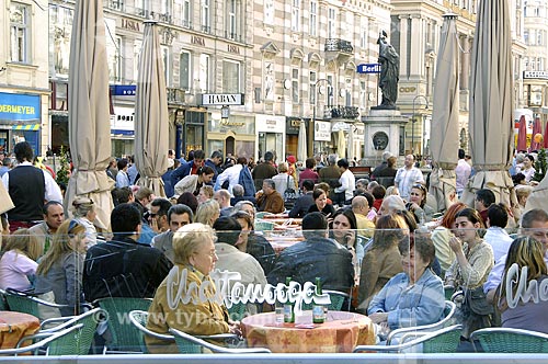  Subject: Coffee shop at promenade of Graben street in Viena`s Center / Place: Viena City - Austria / Date: 04/22/2007 