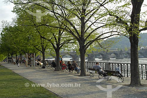  Subject: Green area at Vltava river`s margins / Place: Prague City - Czech Republic / Date: 04/24/2007 