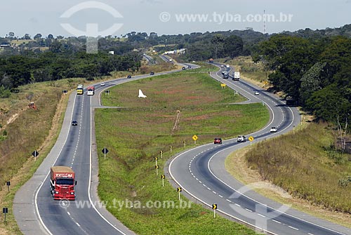  Subject: Belem Brasilia Highway - BR153 - Transportation of heavy equipments / Place: Anapolis - Goias State - Brazil / Date: 05/28/2007 