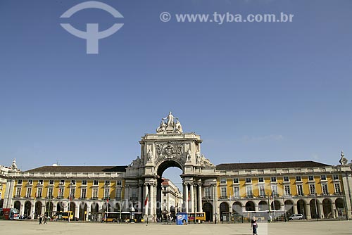  Subject: Praça do Comercio (Place of Trade) and Triumphal Arch / Place: Lisbon - Portugal / Date: 07/24/2006 