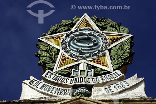  Subject: Sculpture with symbol of the United States of Brazil, City Hall of Nazare das Farinhas city / Place: Nazare das Farinhas city - Bahia state - Brazil / Date: 07/17/2008 