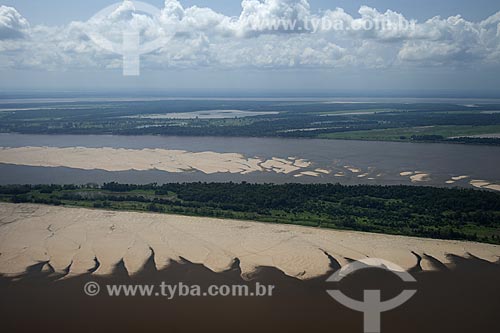  Subject: Amazon River, with banks of sand exposed in the dry season, west of Itacoatiara city / Place: Amazonas state - Brazil / Date: 07/2007 