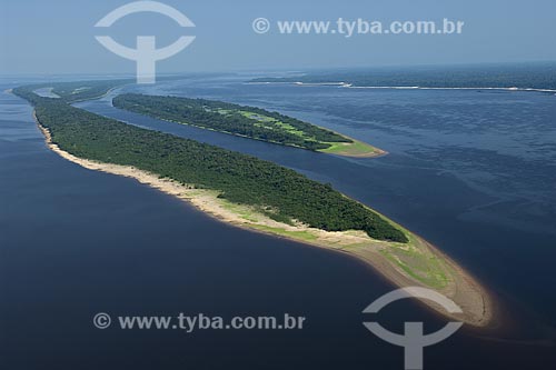  Subject: Anavilhanas Ecological Station (ESEC), in Rio Negro (Black River) / Place: Amazonas state - Brazil / Date: 10/26/2007 