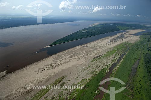  Subject: Amazon River, west of Itacoatiara city, after meeting with the Madeira River / Place: Amazonas state - Brazil / Date: 10/29/2007 