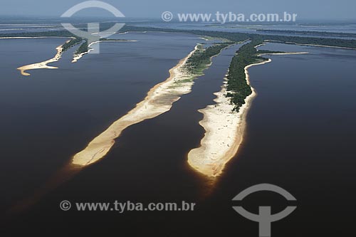  Subject: Beach in Anavilhanas Ecological Station (ESEC), in rio Negro (Black River) / Place: Amazonas state - Brazil / Date: 10/26/2007 