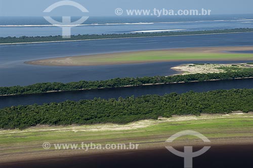  Subject: Anavilhanas Ecological Station (ESEC), in Rio Negro (Black River) / Place: Amazonas state - Brazil / Date: 10/26/2007 