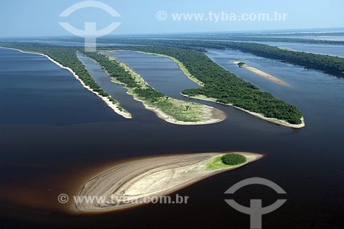  Subject: Anavilhanas Ecological Station (ESEC), in Rio Negro (Black River) / Place: Amazonas state - Brazil / Date: 10/26/2007 