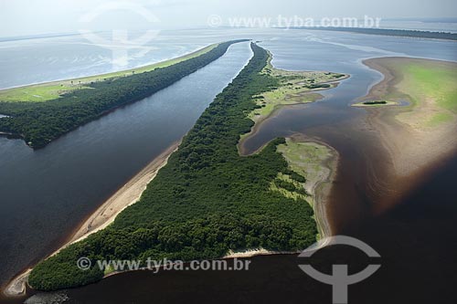  Subject: Anavilhanas Ecological Station (ESEC), in Rio Negro (Black River) / Place: Amazonas state - Brazil / Date: 10/26/2007 