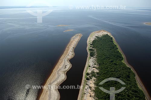  Subject: Beach at Anavilhanas Ecological Station (ESEC), in Rio Negro (Black River) / Amazonas state - Brazil / Date: 10/26/2007 