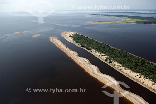  Subject: Beach at Anavilhanas Ecological Station (ESEC), in Rio Negro (Black River) / Amazonas state - Brazil / Date: 10/26/2007 