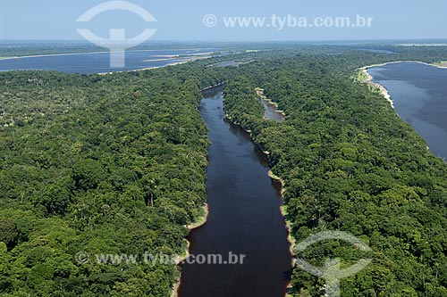  Subject: Anavilhanas Ecological Station (ESEC), in Rio Negro (Black River) / Place: Amazonas state - Brazil / Date: 10/26/2007 