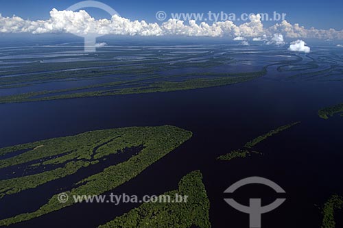  Subject: Anavilhanas Ecological Station (ESEC), in rio Negro (Black River) above Manaus city / Place: Amazonas state - Brazil / Date: 06/30/2007 