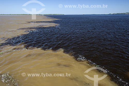  Subject: Meeting of the waters of the rivers Negro and Solimoes / Place: Near Manaus City - Amazonas State - Brazil / Date: June 2007 