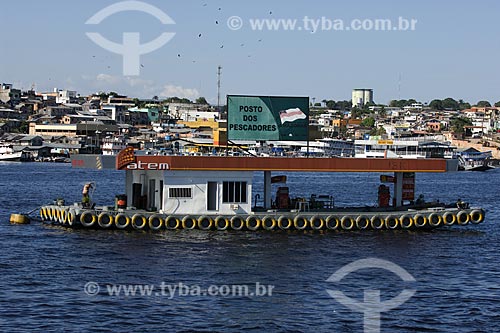  Subject: Floating gas station / Place: Manaus City - Amazonas State - Brazil / Date: June 2007 