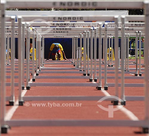  Subeject: Athletics - Running with barriers / Place: Rio de Janeiro City - Rio de Janeiro State - Brazil / Date: October 2005 