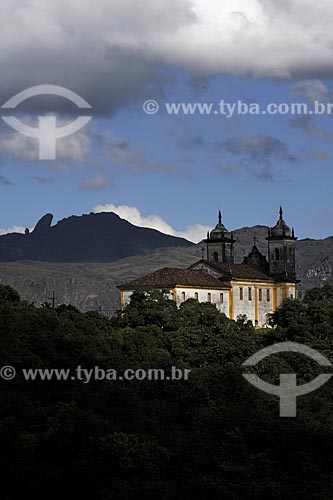  Subject: Sao Francisco de Paula Church with Itacolomi Peak in the background / Place: Ouro Preto City - Minas Gerais State - Brazil / Date: April 2009 